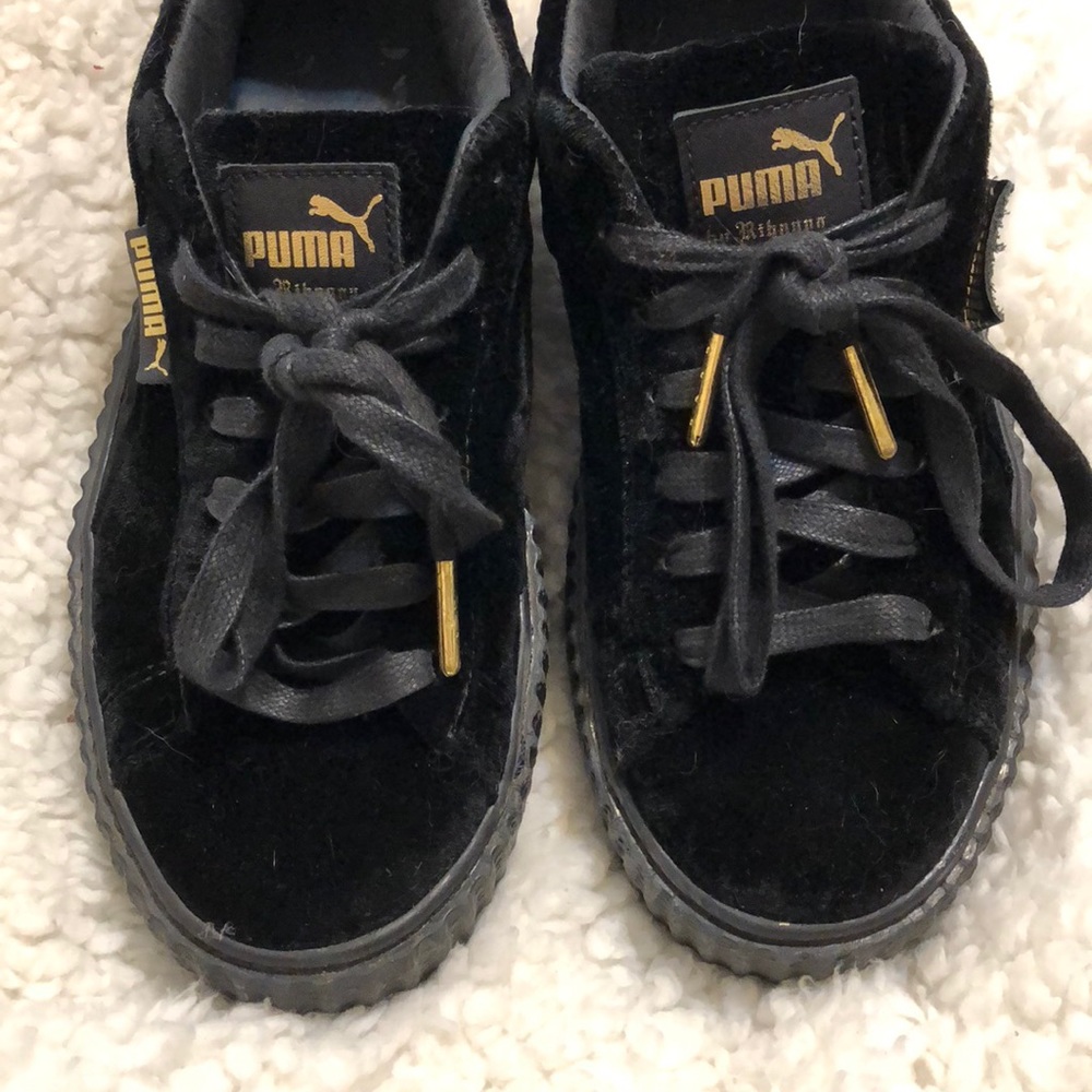 Velvet fenty pumas